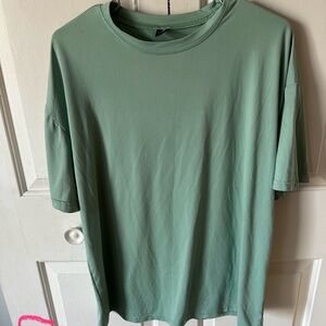 SHEIN Green Short Sleeve Tee
